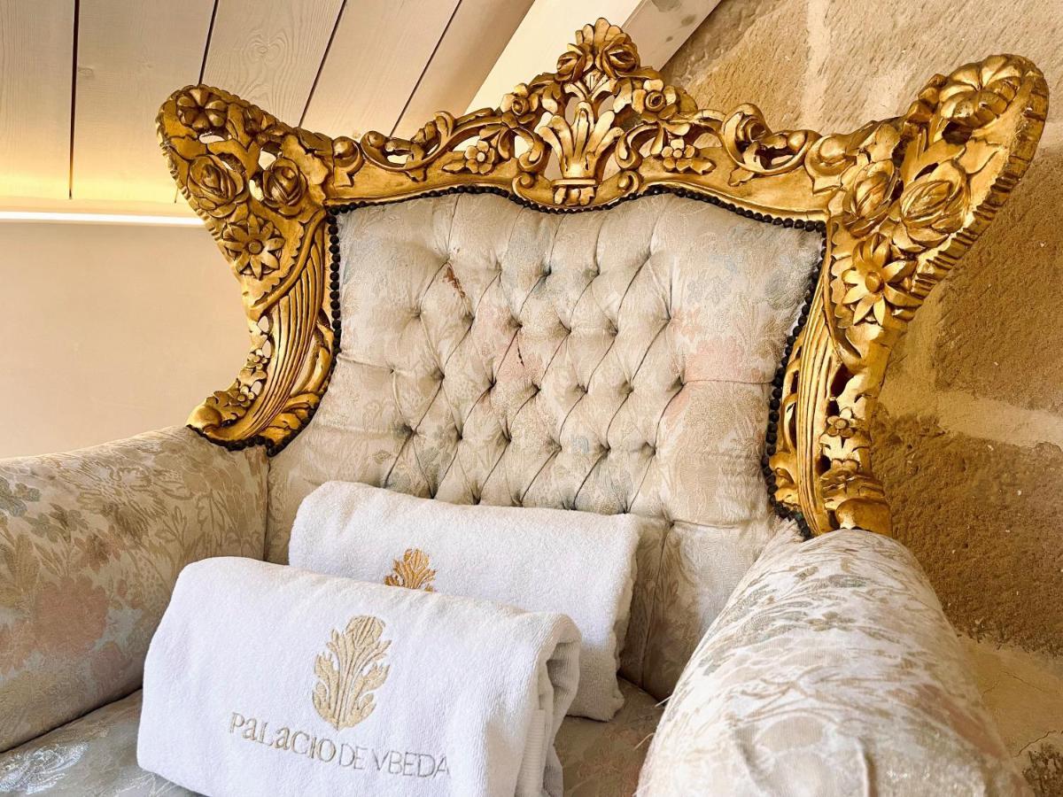 Hotel Palacio De Ubeda 5 G.L Eksteriør billede The Royal Throne