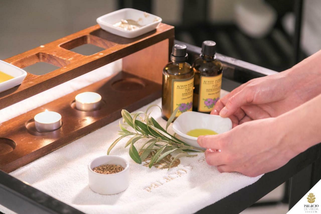 Hotel Palacio De Ubeda 5 G.L Eksteriør billede Spa treatments